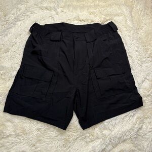 Weekenders men’s Black Cargo Shorts 34” waist no liner 5-1/2” inseam